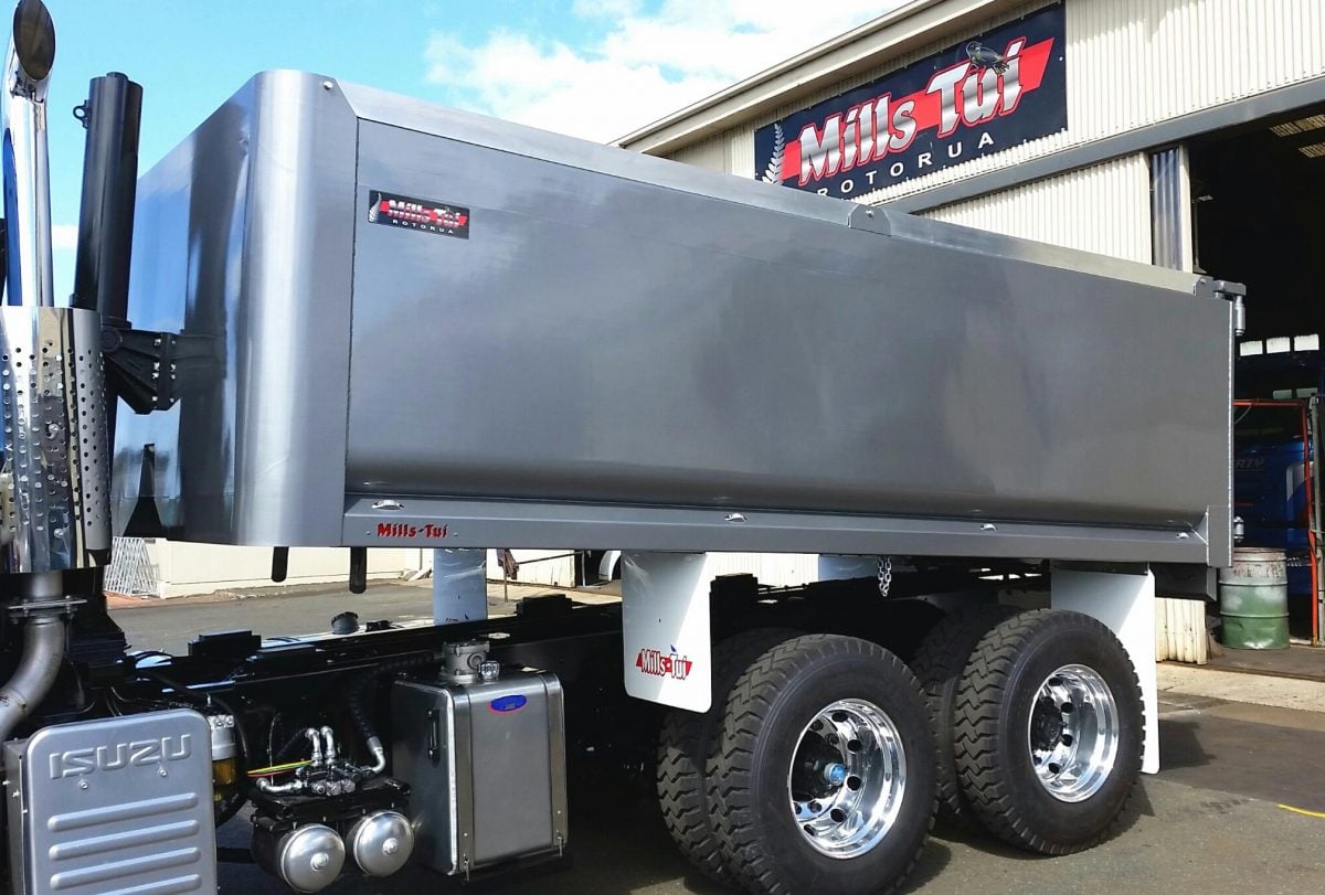 home-page-tipper-Photo-2-v2 heavy-transport-design-build